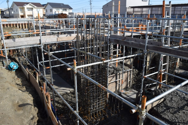 鉄構造物工事業